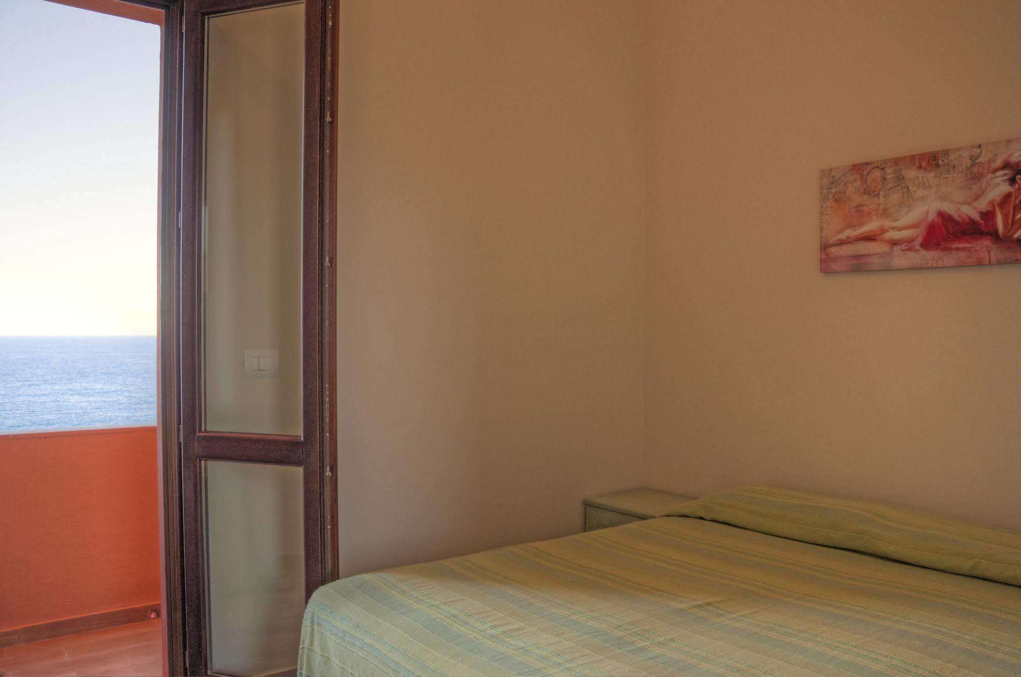 Hotel Bue Marino パンテレリア エクステリア 写真